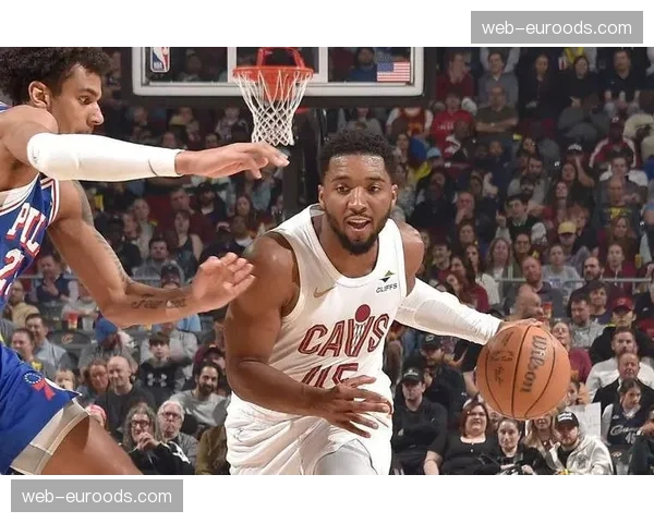 骑士哈登解锁生涯29000分里程碑 赛季横扫76人展现阵容深度优势